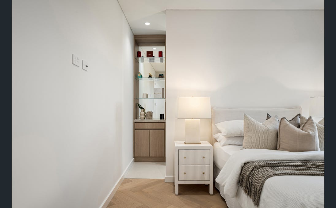 Master Suite — Pier 8 Constructions